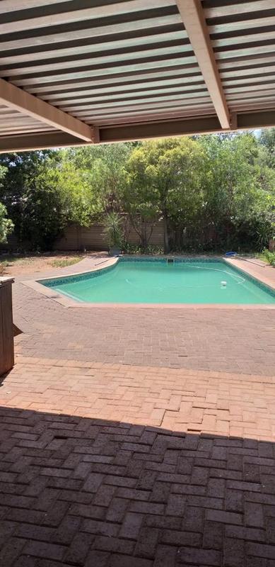 4 Bedroom Property for Sale in Pellissier Free State